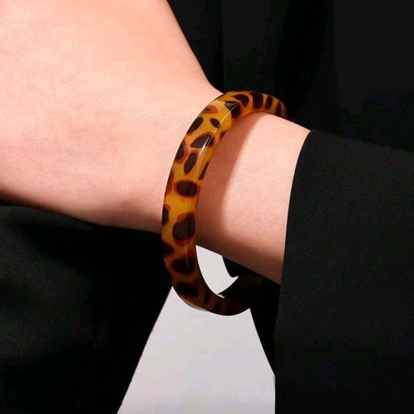 Tortoise Shell Bangle Bracelet FREE RING - Picture 1 of 4